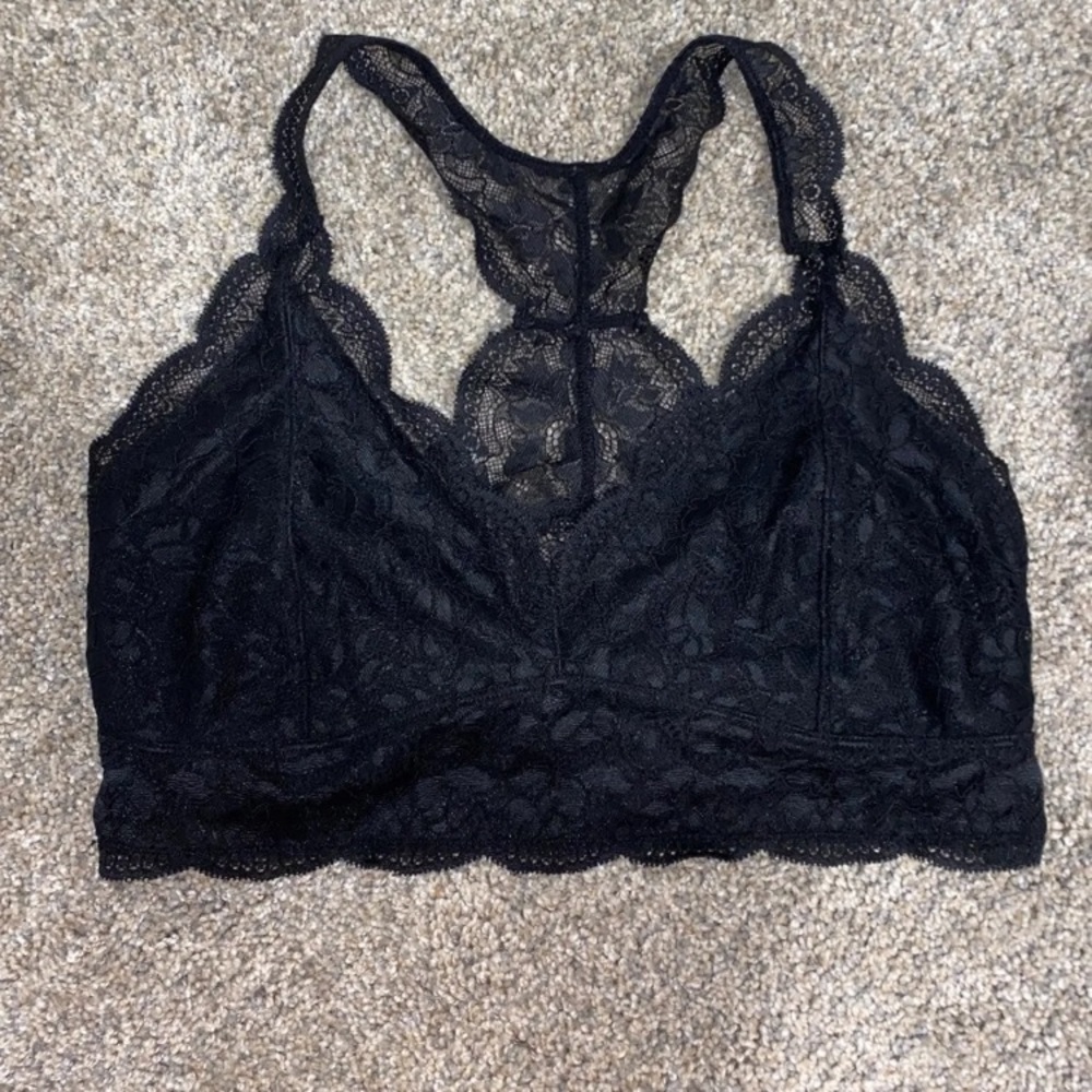 black bralette